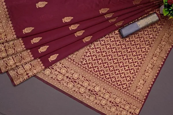 Maroon_Embellished_Banarasi_Jacquard_Saree_(Maroon)
